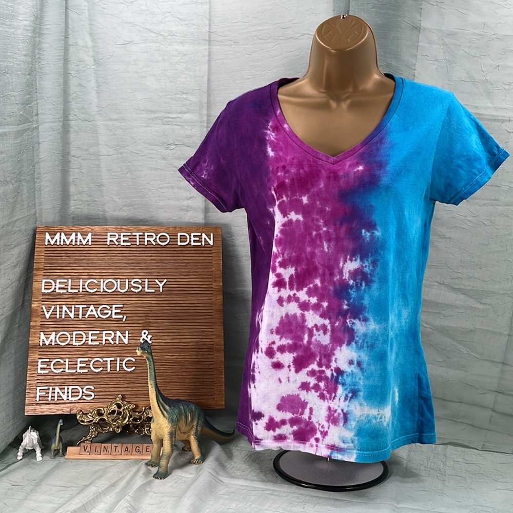 Handcrafted Women’s Blue, Pink, Purple Tie Dye V Neck Upcycled  T-shirt | S